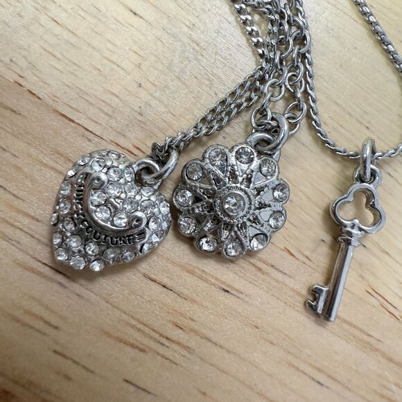 Juicy Couture Silver-Tone Layered Charm Necklace With Heart Key & Flower Pendant - Picture 7 of 10